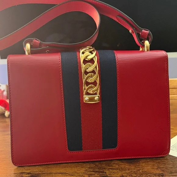 ***SOLD*** GUCCI Calfskin Small Sylvie Shoulder Bag w\COA - Picture 16 of 16